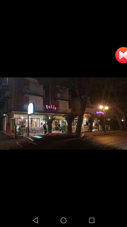 Hotel Felix Pindemonte Lido di Jesolo Exterior foto
